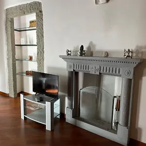 Sant'ambrogio Apartment