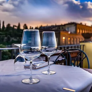 3* מלון La Scaletta Al Ponte Vecchio